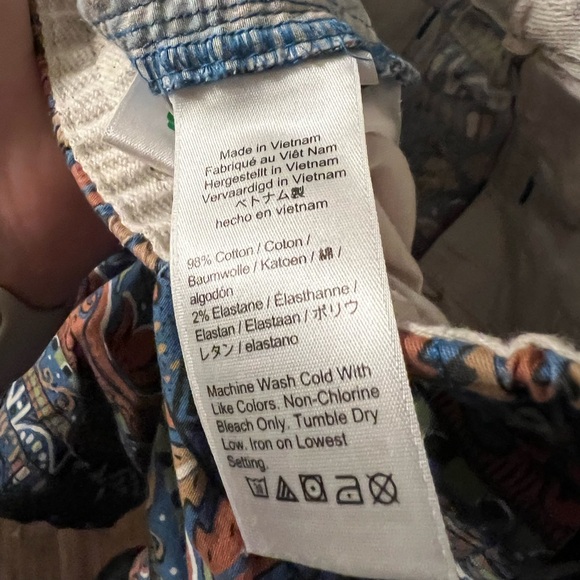 J Crew Drawstring Patterned Shorts - Size M - Picture 4 of 5